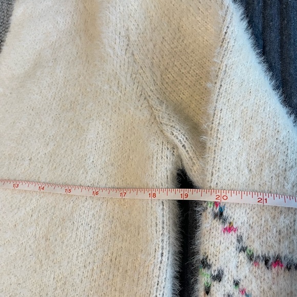 Kut from the Kloth cardigan - Picture 11 of 13